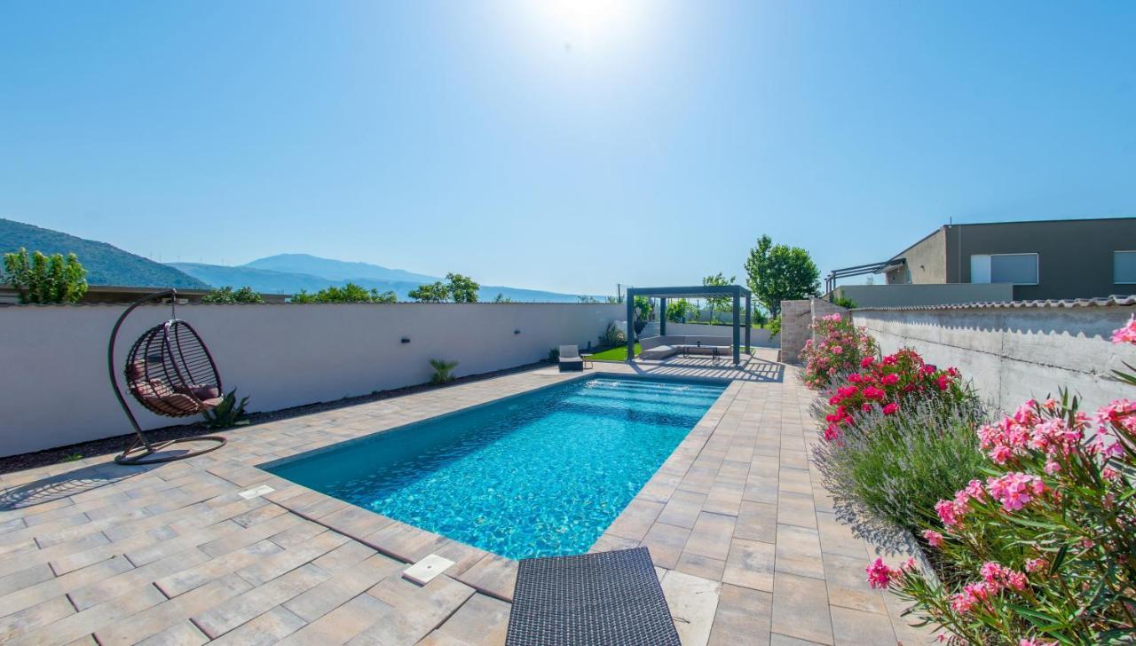 Villa Carpe Diem - With Private Pool Mostar Kültér fotó